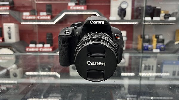 Camera Digital Canon T5I c/ lente 18-55mm - Usada aprox. 8 mil cliques
