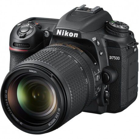 Camera Nikon D7500 Corpo c/AF-S DX NIKKOR 18–140mm f/3.5–5.6G ED VR