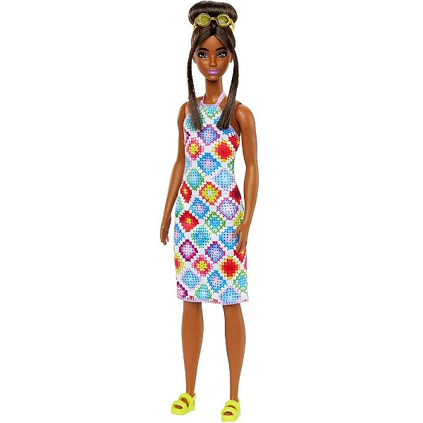Boneca Barbie Fashionista com Coque Vestido de Crochê Rhombus - Mattel