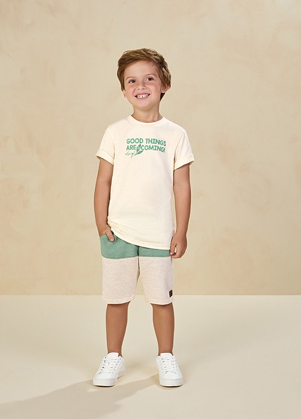 CONJUNTO INFANTIL EM MEIA MALHA E MOLETINHO COM ESTAMPA 3D