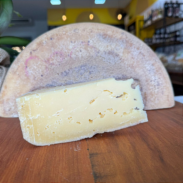 Queijo Pioneiro Fazenda Santa Luzia 200g