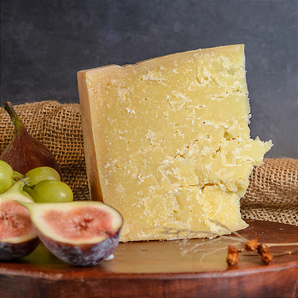 Queijo Castanho Fazenda Santa Luzia 200g