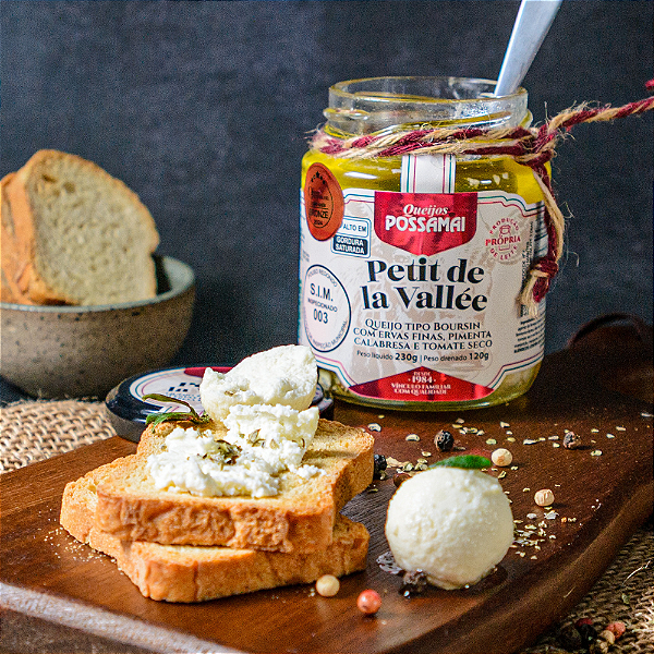Queijo Petit de la Vallée  - Queijo Tipo Boursin Temperado - Peso Liquido 230g Peso Drenado 120g