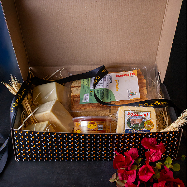 Presente Especial - Kit 4 Queijos Meia Cura + Goiabada + Tostata