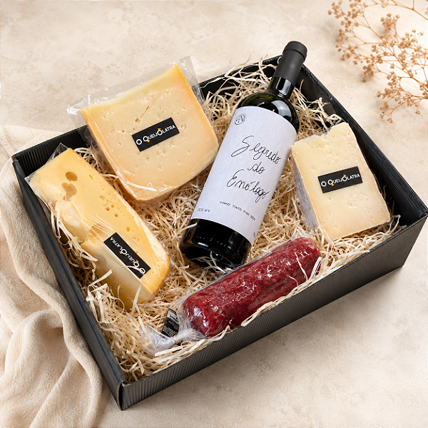 Cesta de Presente Pai Reserva - Segredos do Enólogo, 3 Queijos Artesanais e Salame