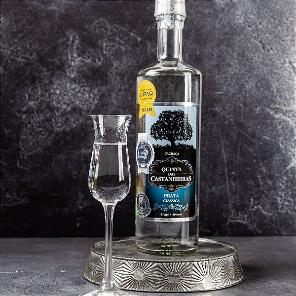 Cachaça Artesanal Mineira Quinta das Castanheiras Prata Classica 670ml