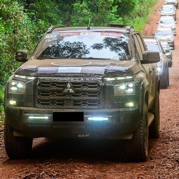 Par Barras Super Slim 78w 28,5cm Com Chicote - Encaixe Perfeito No Over Bumper Da Nova Triton Katana 2026