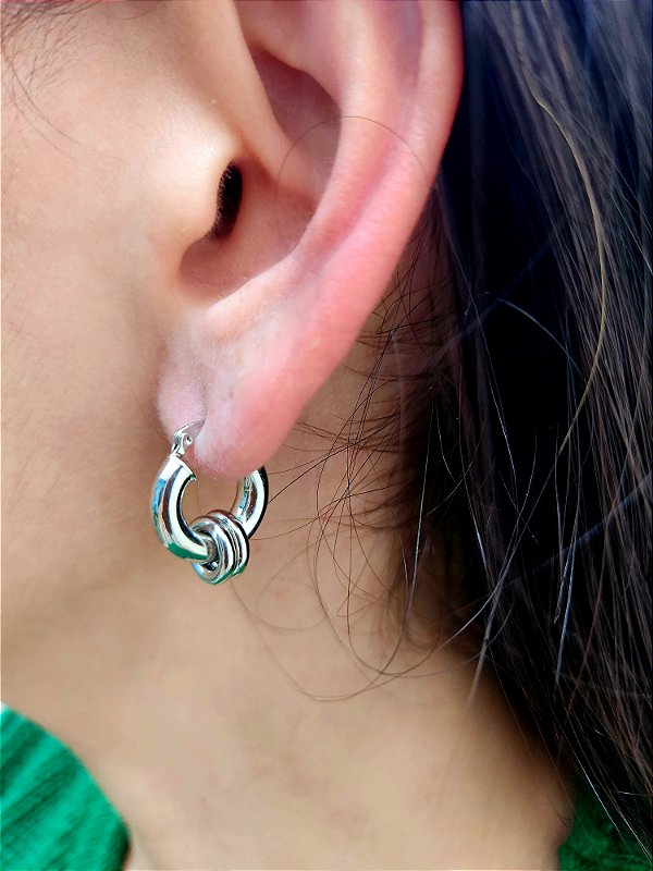 Brinco Argolinha com pingente Banhado no Ródio Branco