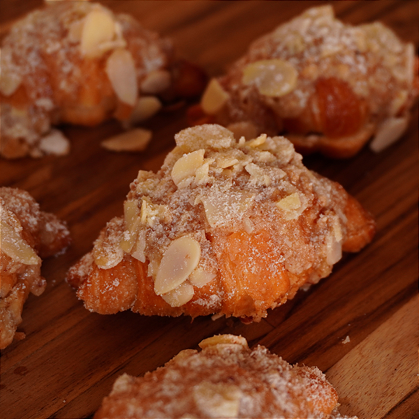 Caixa Croissant Doce Amêndoas