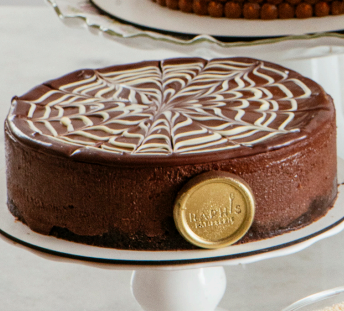 TORTA MOUSSE DE  BROWNIE COM CARAMELO E FLOR DE SAL