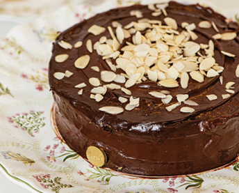 Torta Raph's de brigadeiro saudável