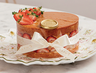 Naked cake de morango com doce de leite
