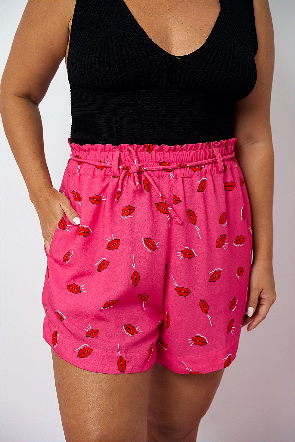 Short Boxer com Bolso Estampa Beijinhos