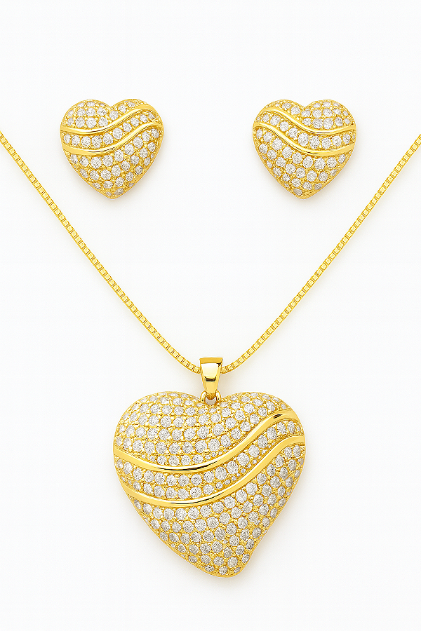 Conjunto coração cravejado em zircônia cristal