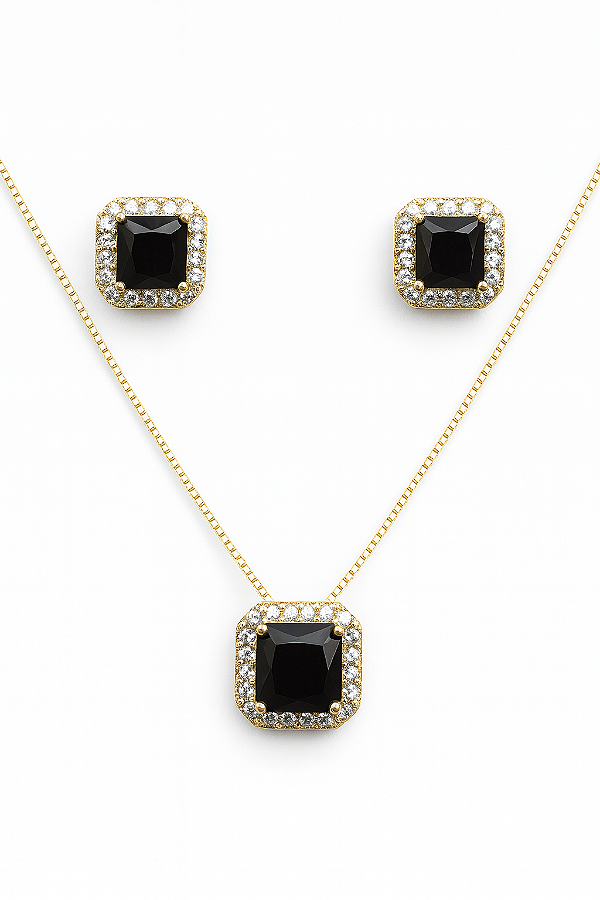 Conjunto quadrado pedra ônix preta cravejado em zircônia nas laterais