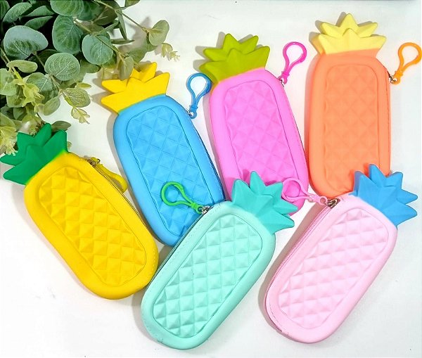 ESTOJO / NECESSAIRE SILICONE ABACAXI REAL