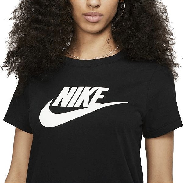 Camisa Nike SB Essential Feminina Preta
