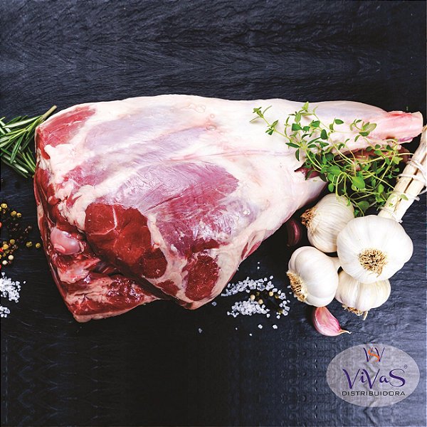 PERNIL DE CARNEIRO COM OSSO