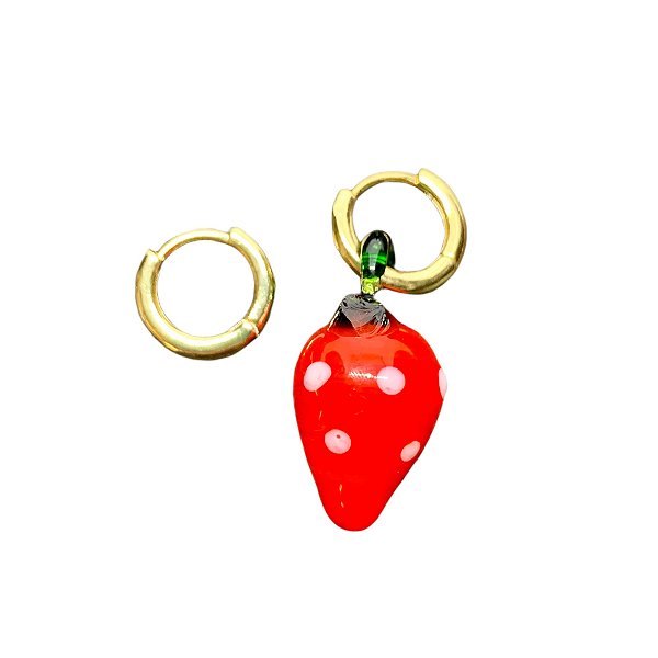 Argola berloque strawberry