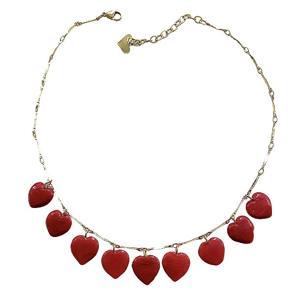 colar red hearts