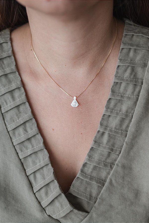 Colar Nossa Senhora em madrepérola