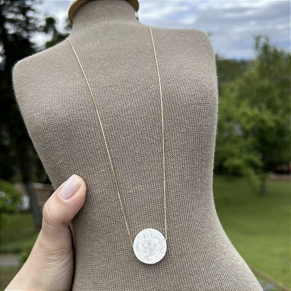 Colar longo São Bento