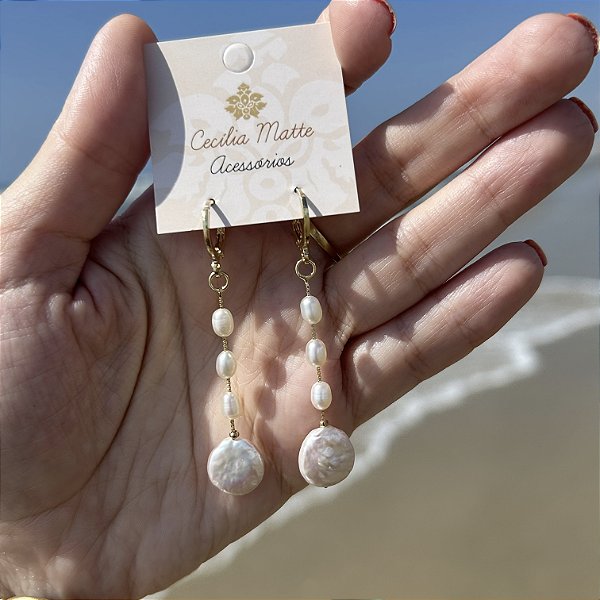 Brinco pérolas arroz e moeda