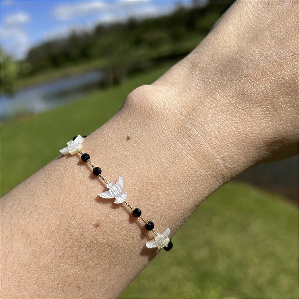 Pulseira Espinélios e espíritos Santos pequenos