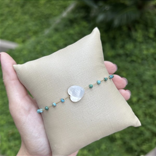 Pulseira turquesa e coração de madrepérola