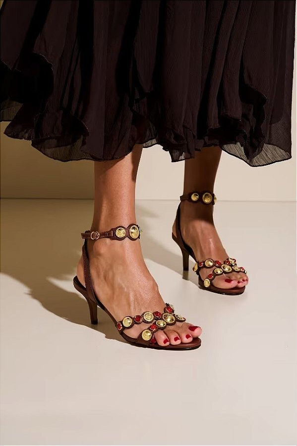 Sandália de Salto Fino em Couro com Aplicações Luiza Barcelos