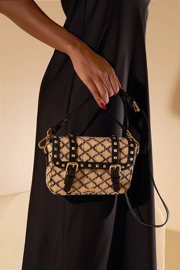 Bolsa Pequena em Couro com Detalhes de Tachas Luiza Barcelos