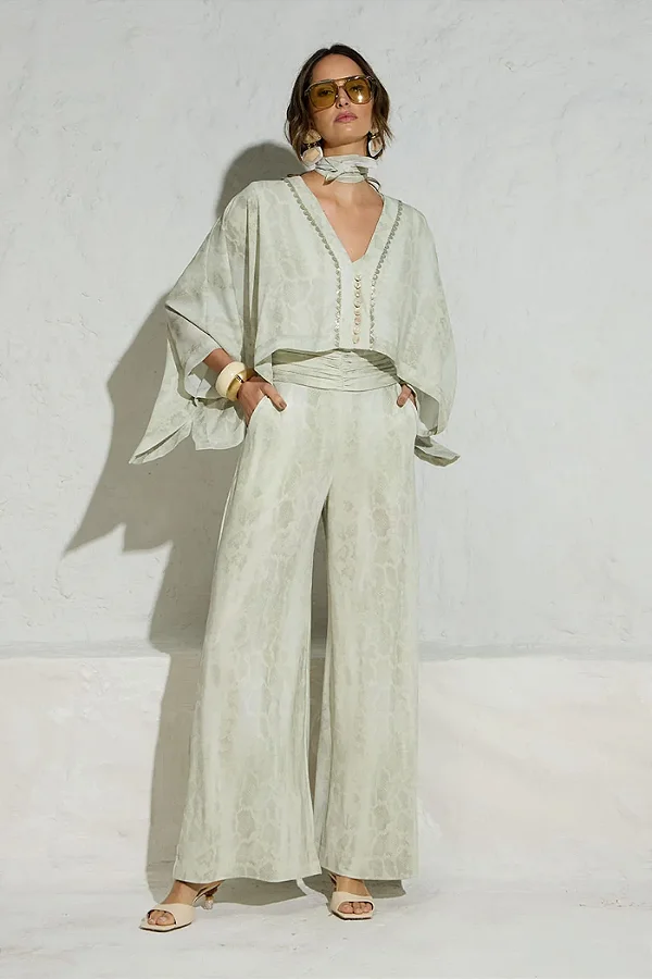 Macação com Capa Estampa Thamara Capelão