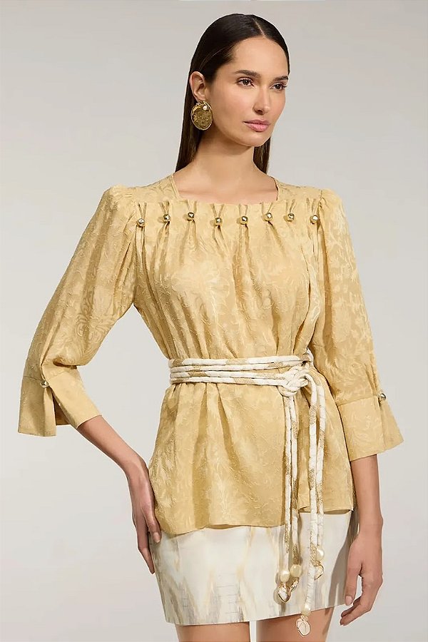 Blusa Detalhe Pregas com Botões Thamara Capelão