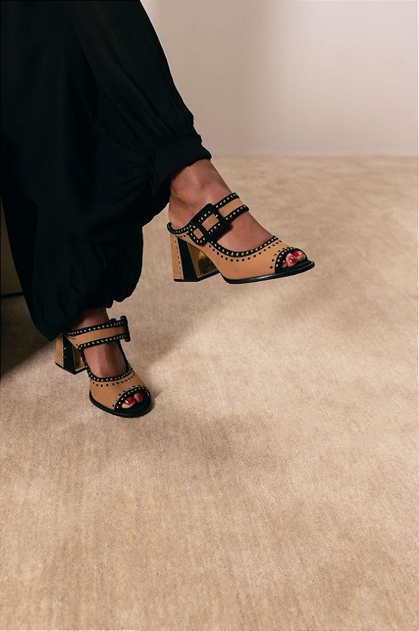 Mule Peep Toe em Camurça Luiza Barcelos