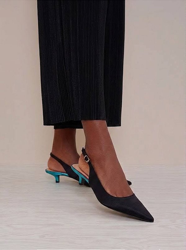 Scarpin Slingback Salto Baixo em Couro Luiza Barcelos