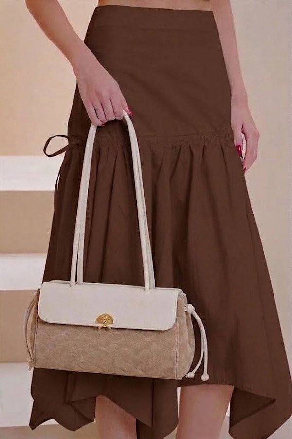 Bolsa Média em Couro com Bordado Luiza Barcelos