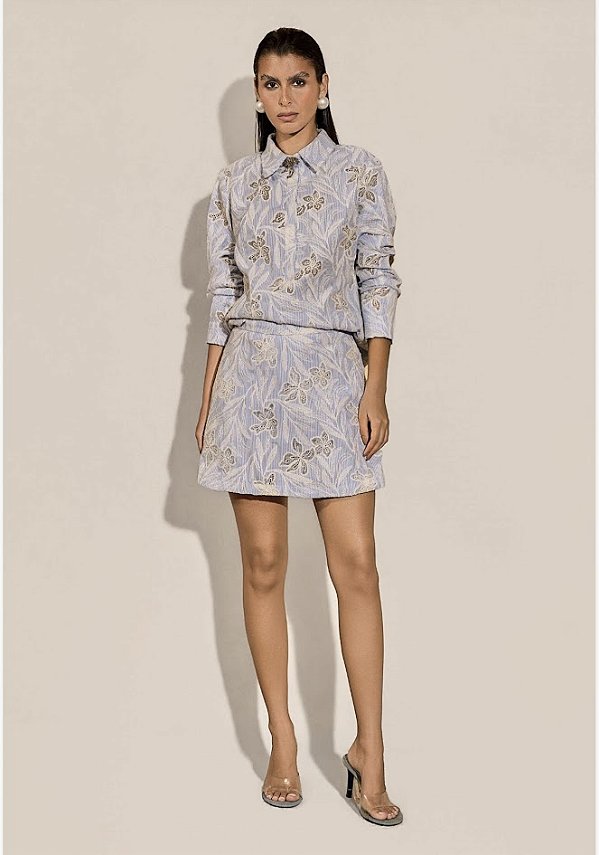 Conjunto Renda Camisa com Broche e Short Saia