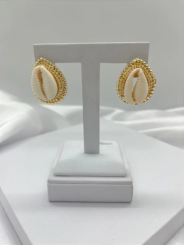Brinco Búzio Dourado
