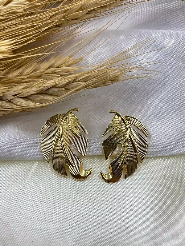 Brinco Folheado Folha