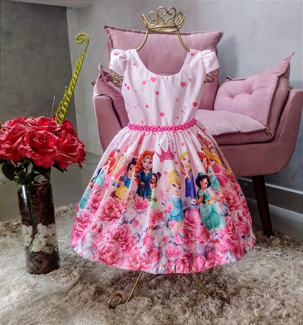 Vestido de Festa de Aniversario Princesas Busto Coração