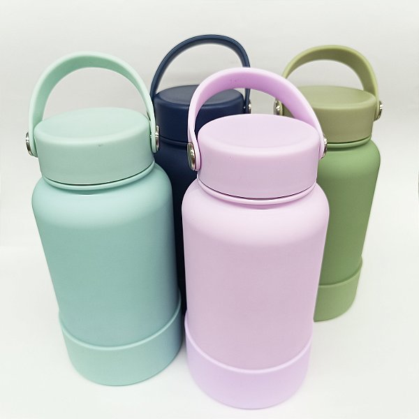 Garrafa Térmica 650ml com Base de Silicone e Alça