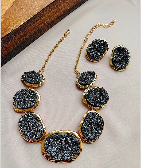 Conjunto Colar e Brinco Pedra Pirita
