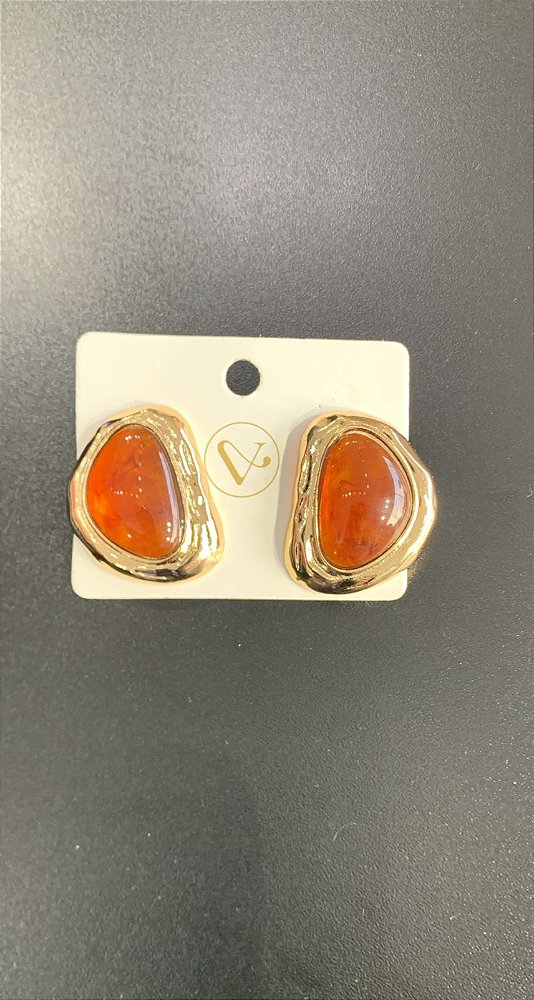 Brinco  Metal Com Resina Marrom