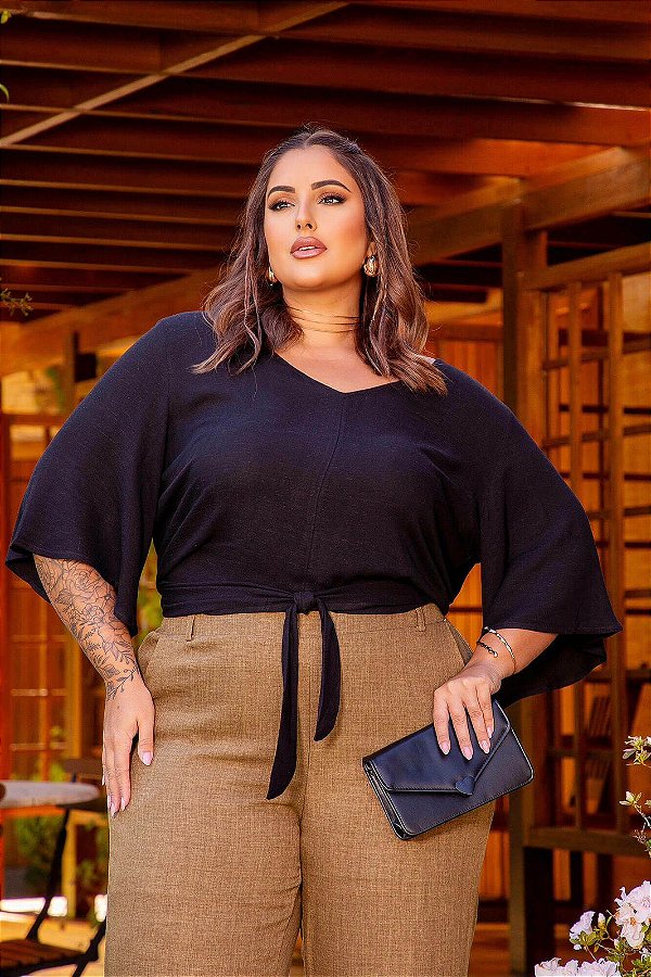 Blusa Laco Barra Liso Plus Size