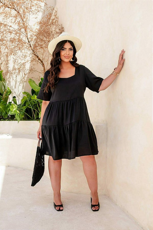 Vestido Curto Recortes Liso