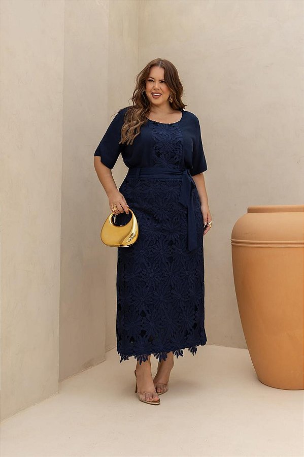 Conjunto Blusa e Saia Midi Renda