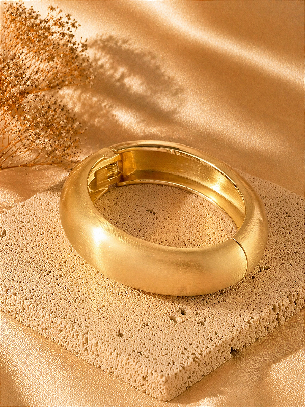 Bracelete Metal Fosco Dourado