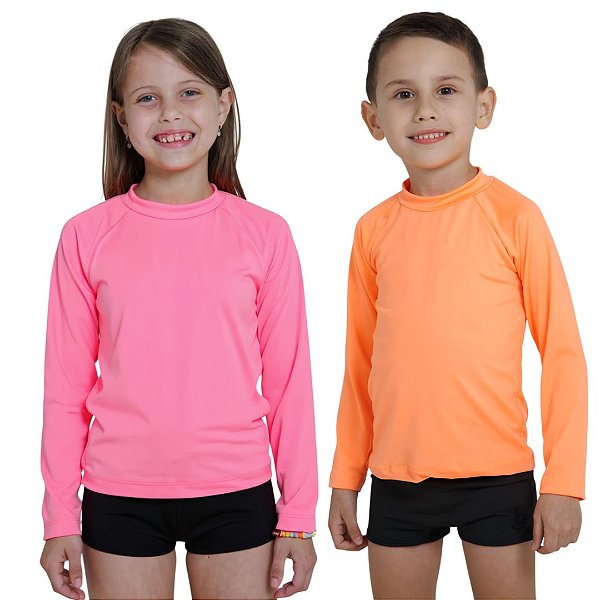 KIT 2 BLUSAS INFANTIL COM PROTEÇÃO SOLAR UV50 MODA PRAIA - LARANJA NEON E ROSA NEON