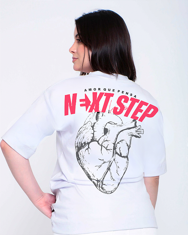 Camiseta feminina Amor que pensa Branca