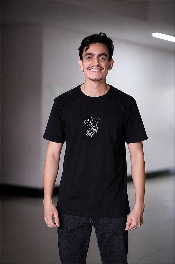 Camiseta Unissex Handerson Preta